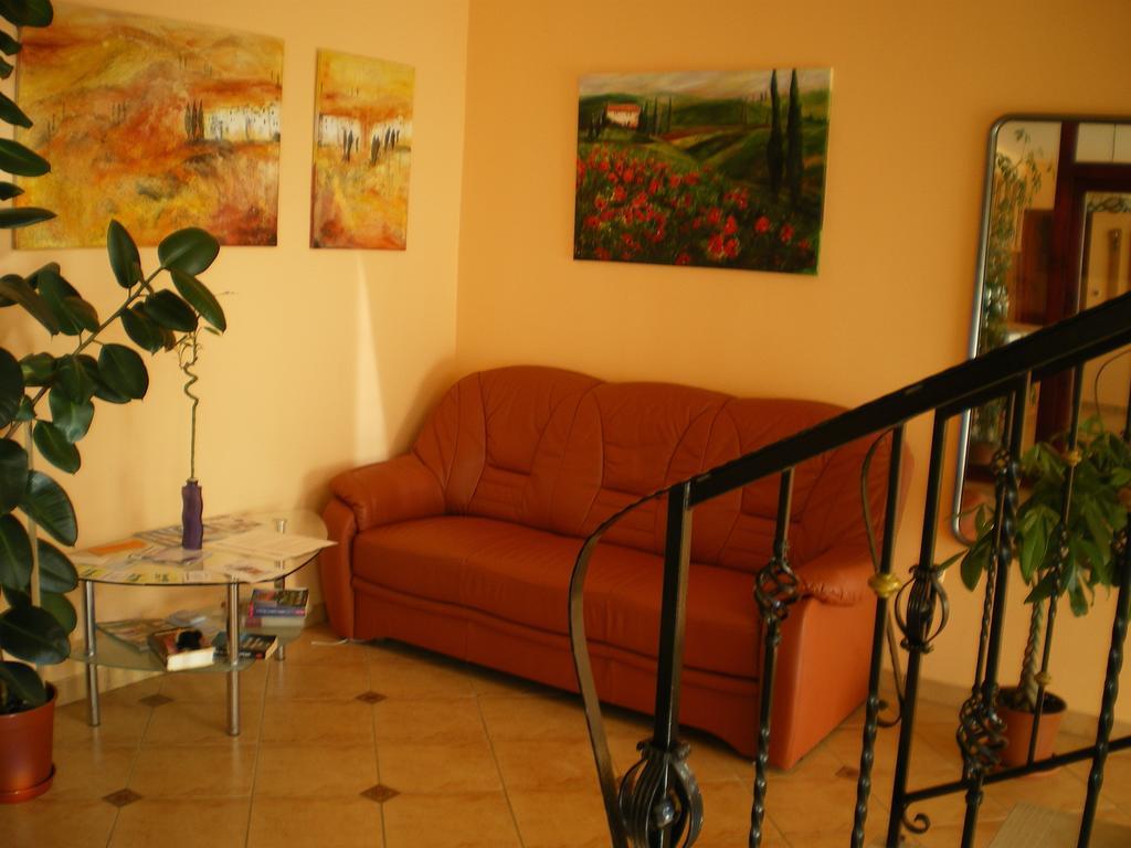 Mediterran-Apartmanok-ฮอร์กานี ภายนอก รูปภาพ